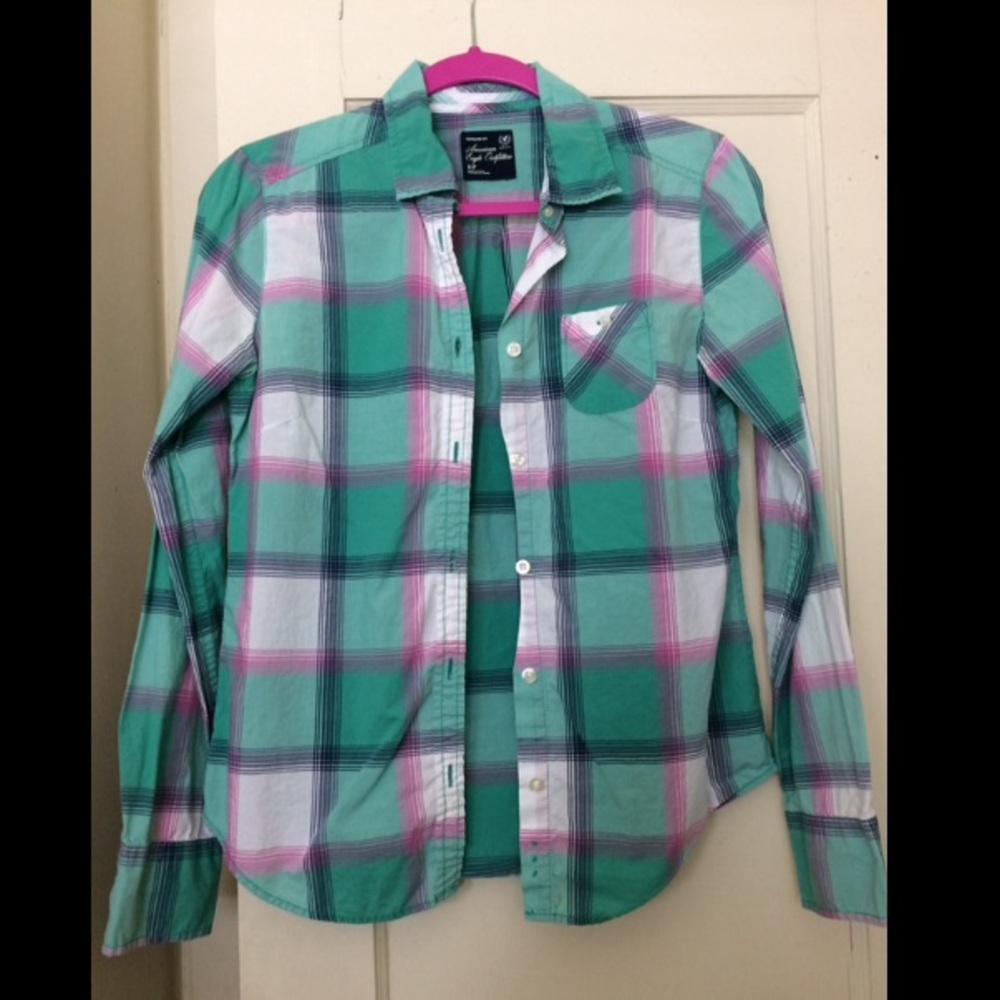 American Eagle boyfriend button down