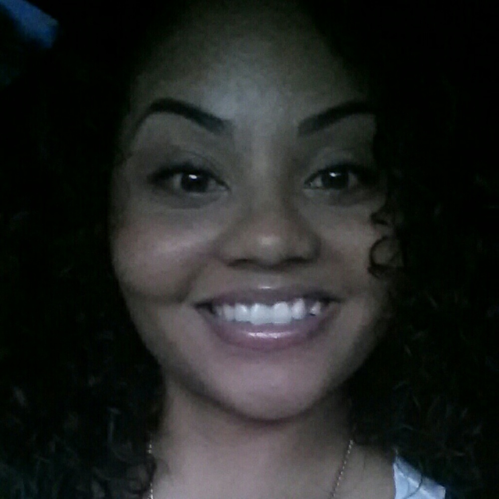 Meet your Posher, Kayla