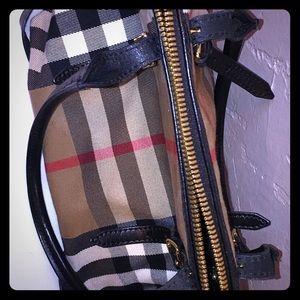 Burberry Bridle House Check Tote Looks NEW