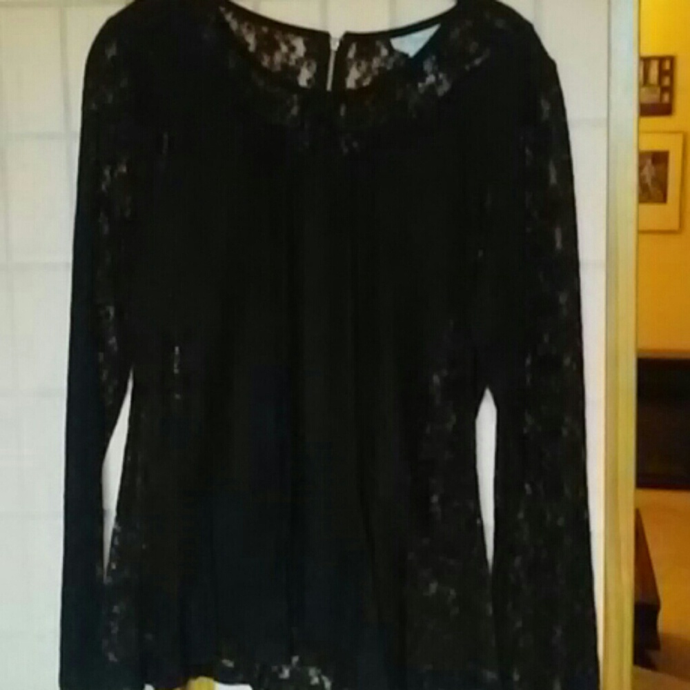 Black lace peplum top