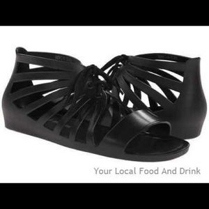 Steve Madden Sharis sandals