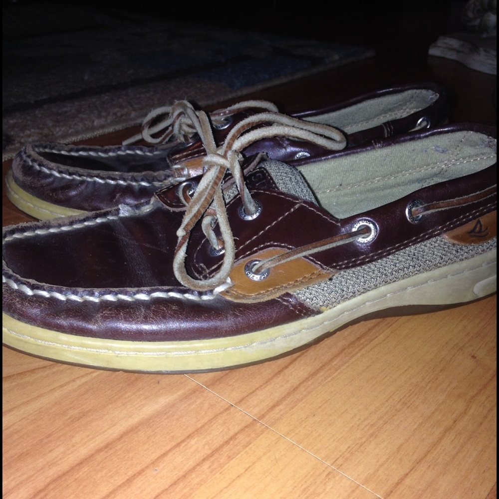 Dark brown Sperrys
