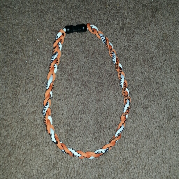 Sports Necklace - Picture 1 of 2