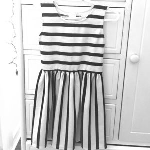 Youth dress size 10. Brand: Btween
