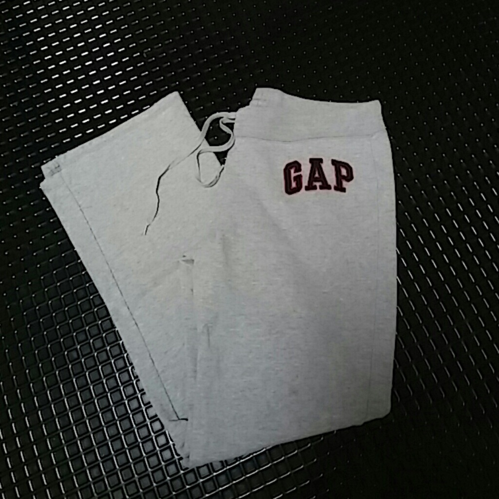 Gap Sweats M