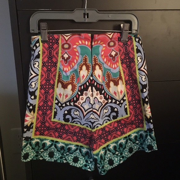 Flying Tomato High Waisted Shorts - Multi Printed - Picture 2 of 2
