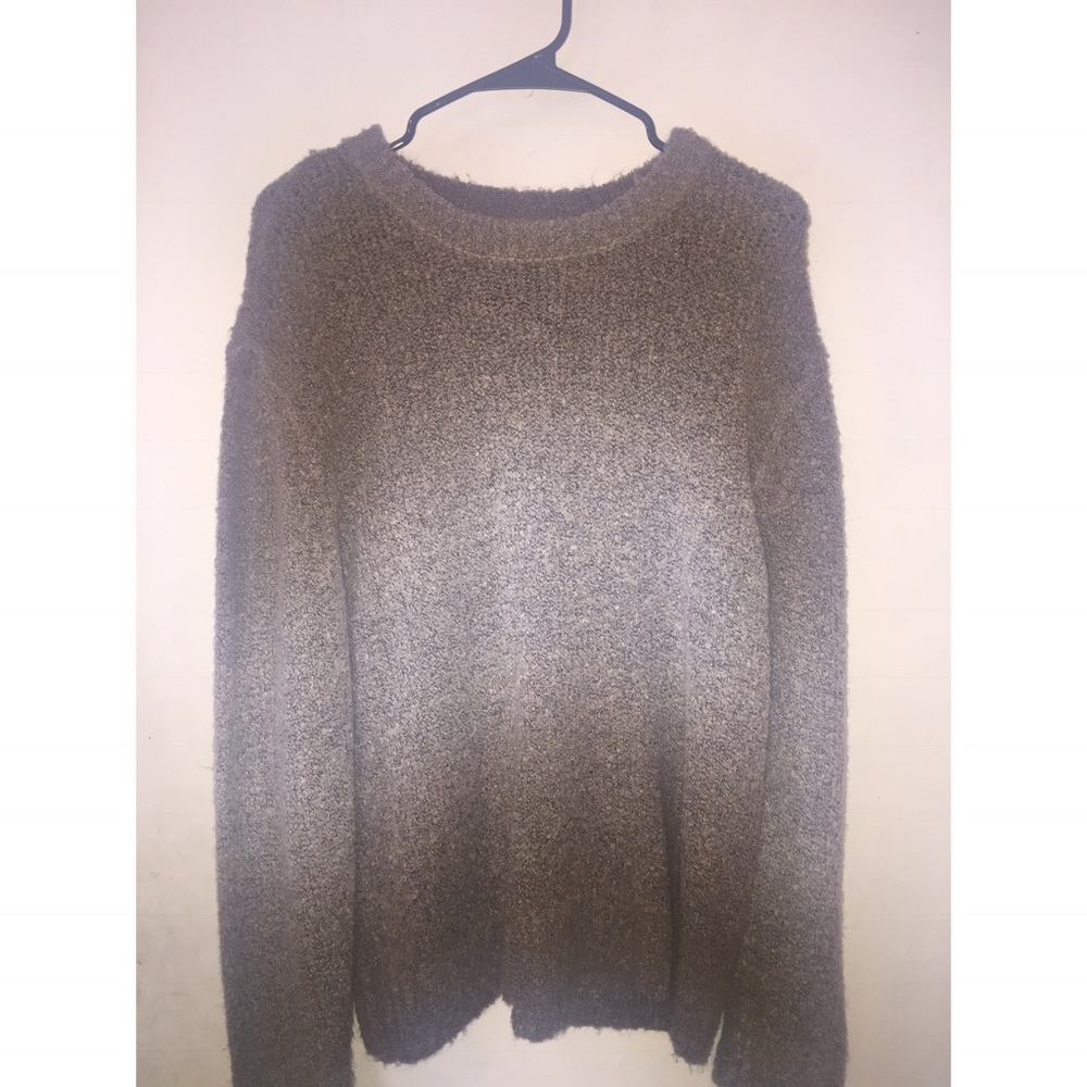 BROOKLYN CALLING N.Y.C GREY OMBRÉ SWEATER