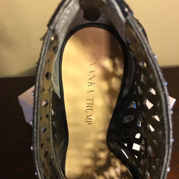 Ivanka Trump Black Leather Booties - 8.5M ITDYLAN - Picture 4 of 5