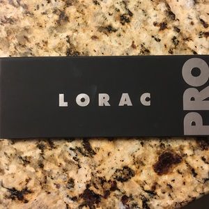 Lorac Pro Pallet