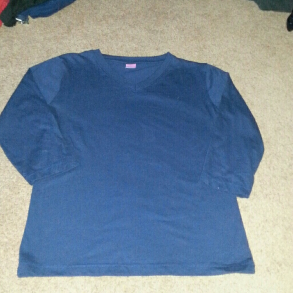 Quarter length sleeve shirt