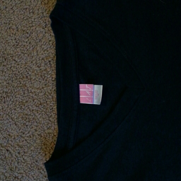 Quarter length sleeve shirt - Picture 3 of 3