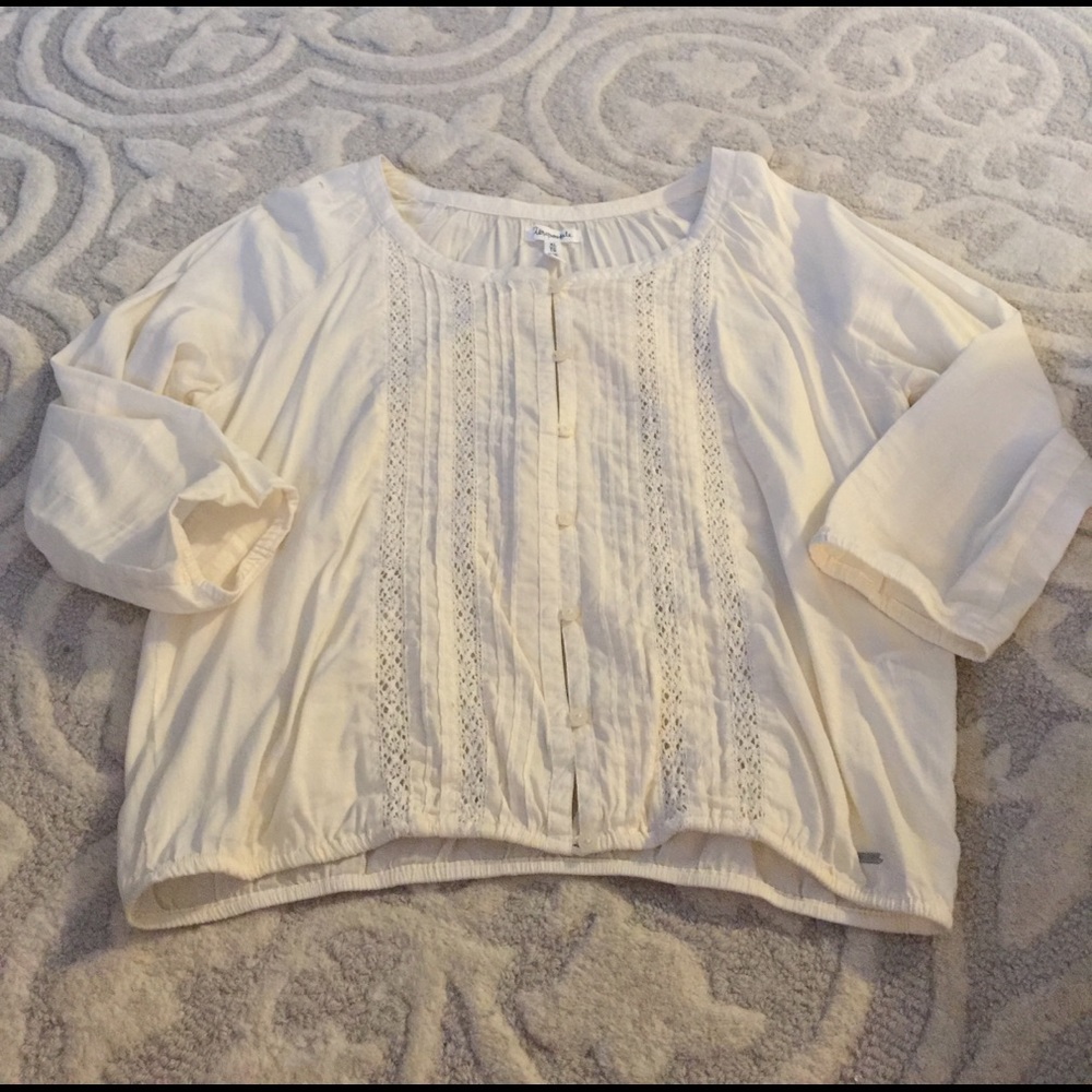 Aeropostale cream top.
