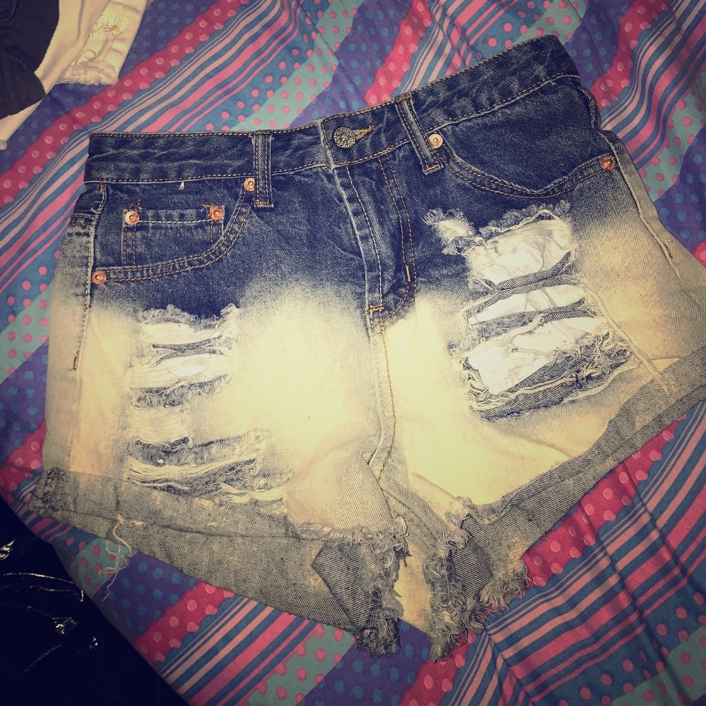 Cute high rise festival shorts!