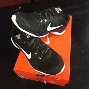 Nike Running Shoes. Woman's NIKE