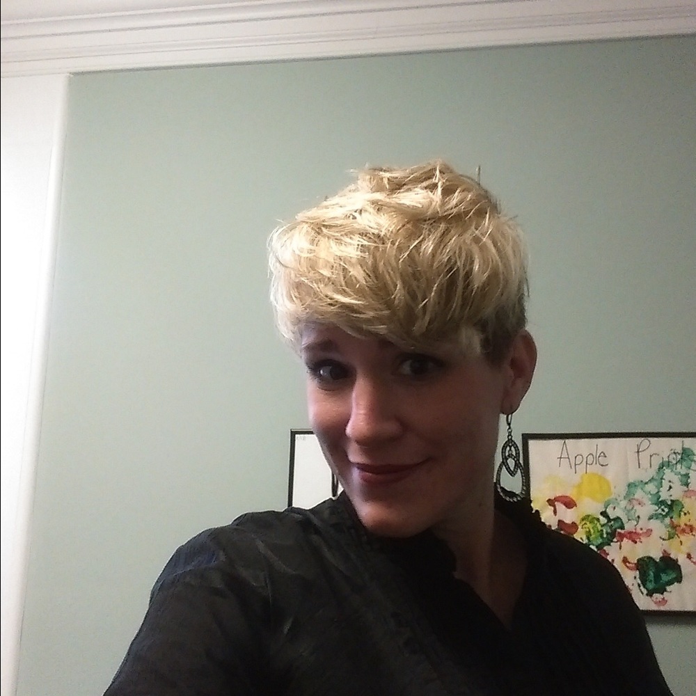 Meet your Posher, Denise