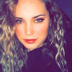 Meet your Posher, Shalane