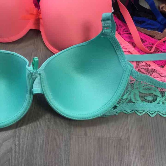 34B Bra Bundle - Picture 3 of 3