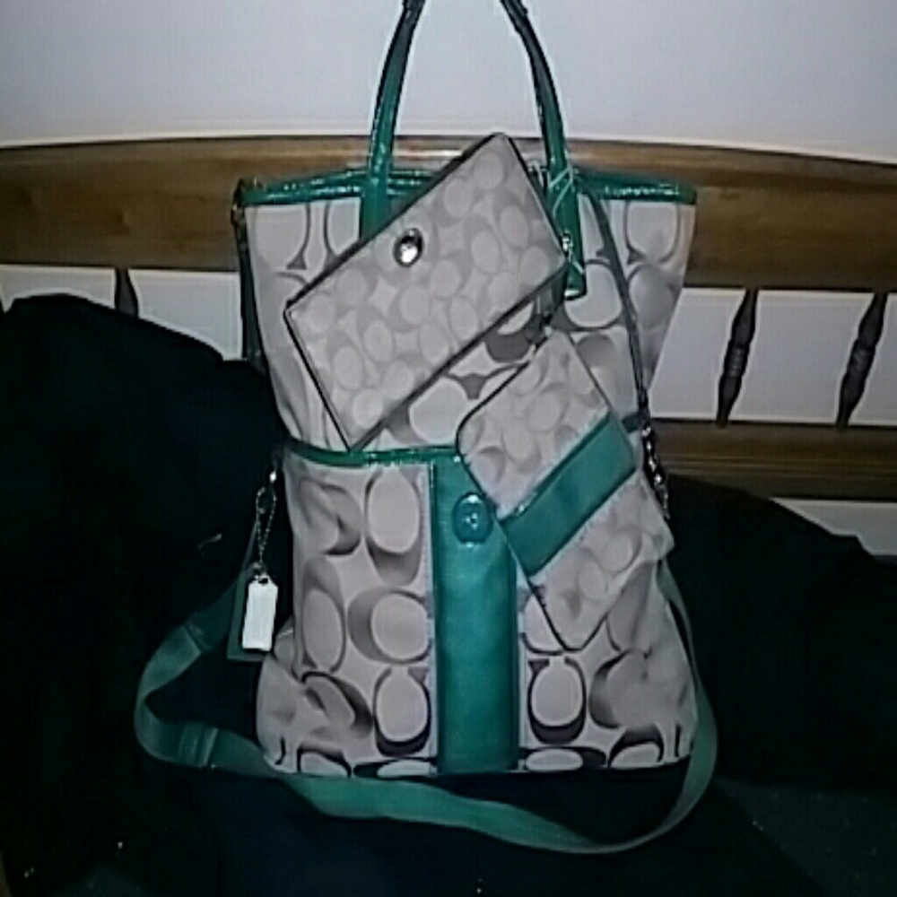 Coach 3 pc set