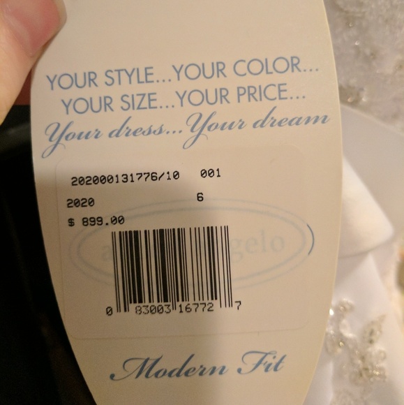 Wedding dress - Picture 6 of 8