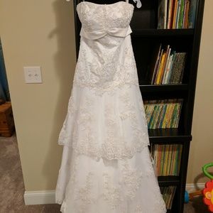 Wedding dress