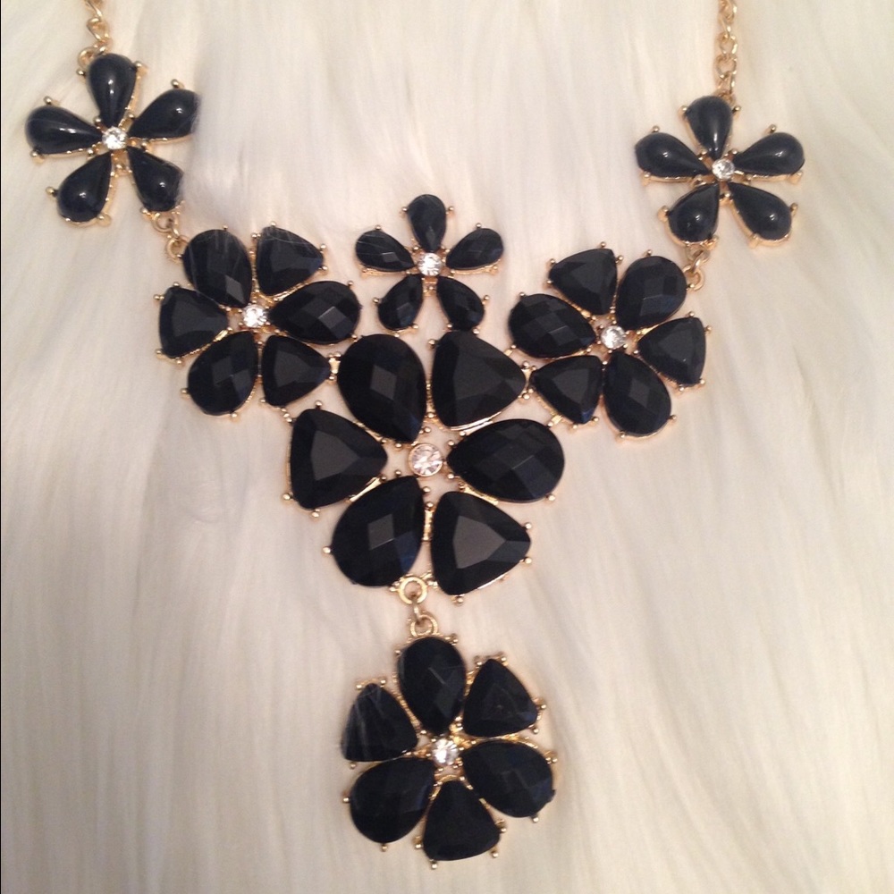 🌹A Timeless Classic Design Necklace