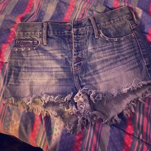 High rise hollister shorts!