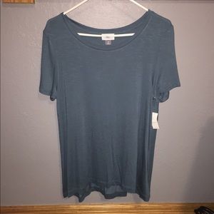 Medium blue t-shirt from Old Navy