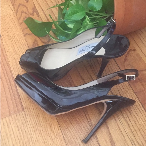 JIMMY CHOO BLACK PATENT LEATHER SHOES - Picture 2 of 3