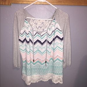 Large 3/4 length t-shirt.