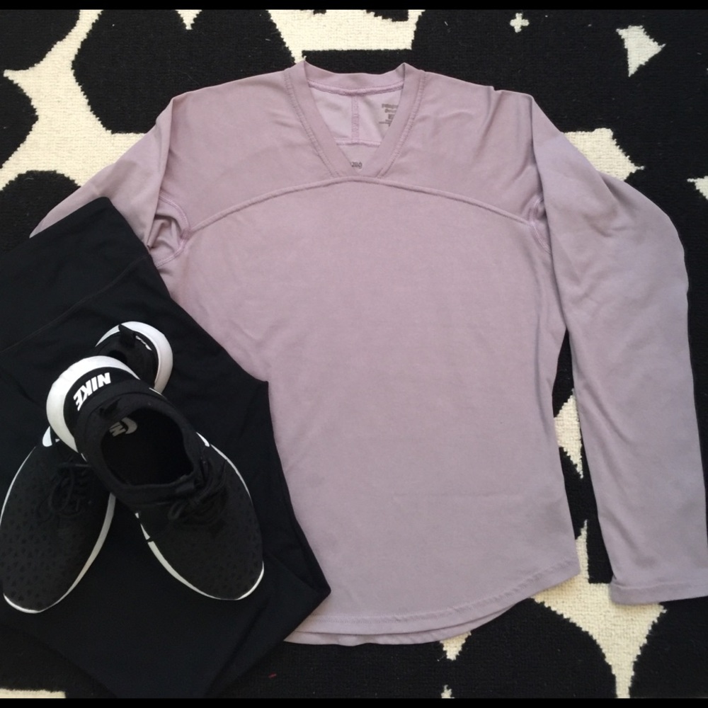 Patagonia Lightweight V Neck Workout Pullover