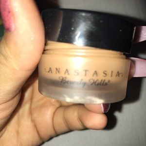 ABH concealer