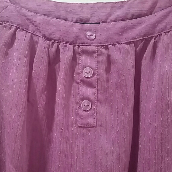 Cute Top! - Picture 4 of 4