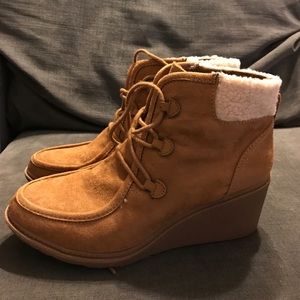 Women's tan wedge boots size 10