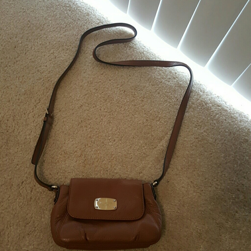 MICHAEL KORS SMALL CROSSBODY
