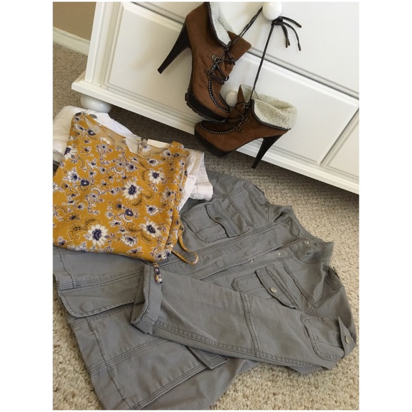 High Heel Lace-Up Hiking Bootie w/Faux Fur Trim - Picture 3 of 5