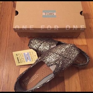 NWT Toms Silver Glitter Wool