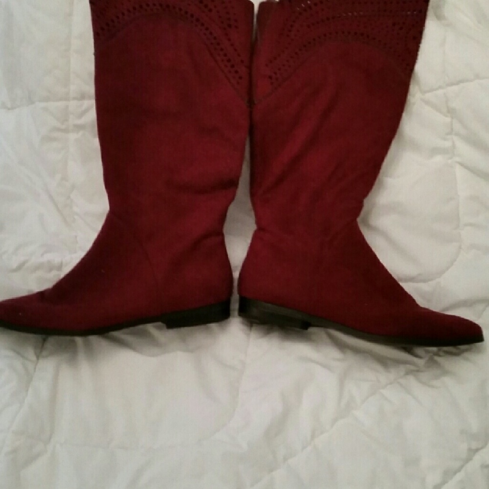 Burgundy boots for fun