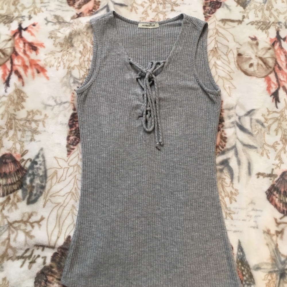 ‼️SOLD‼️Gray top