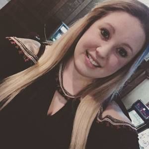 Meet your Posher, Courtney