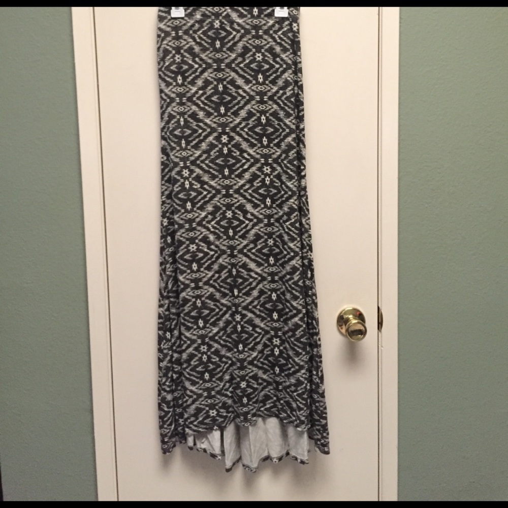 Long grey and white skirt