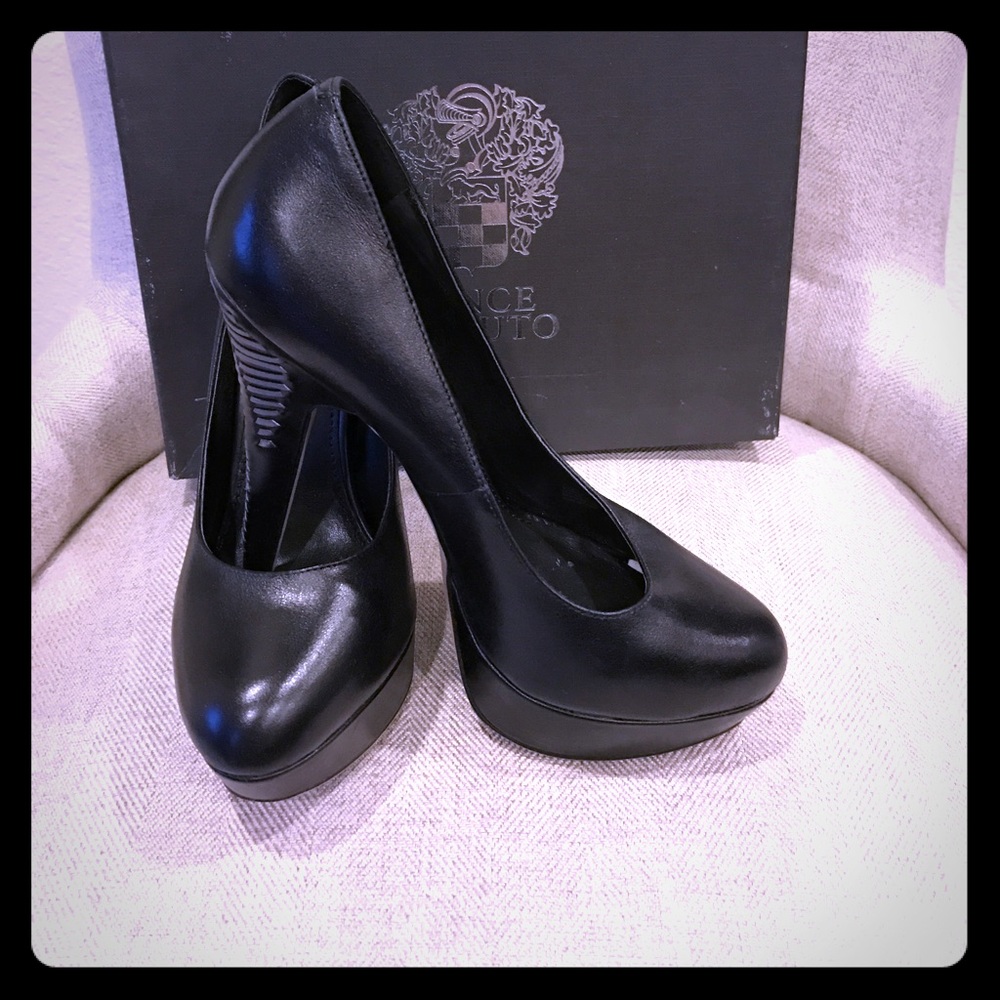 Vince Camuto Black Platform w/Heel embellishments