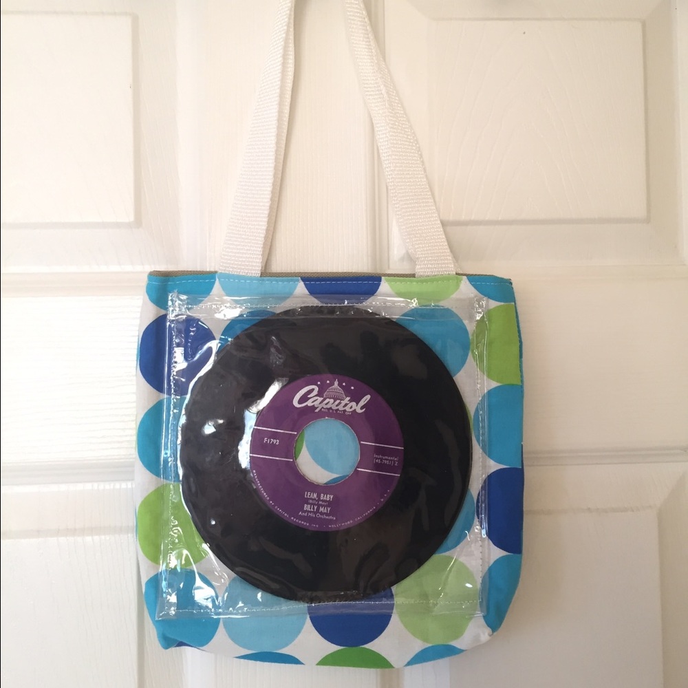 ✂️ Handmade polka dot record mini bag!