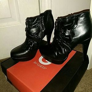 Cute black Guess booties