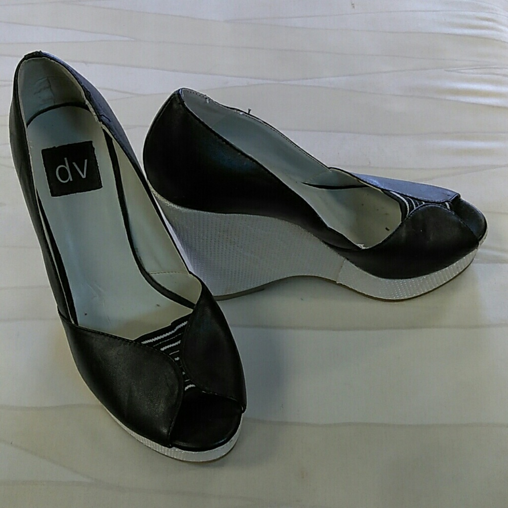 Shoe