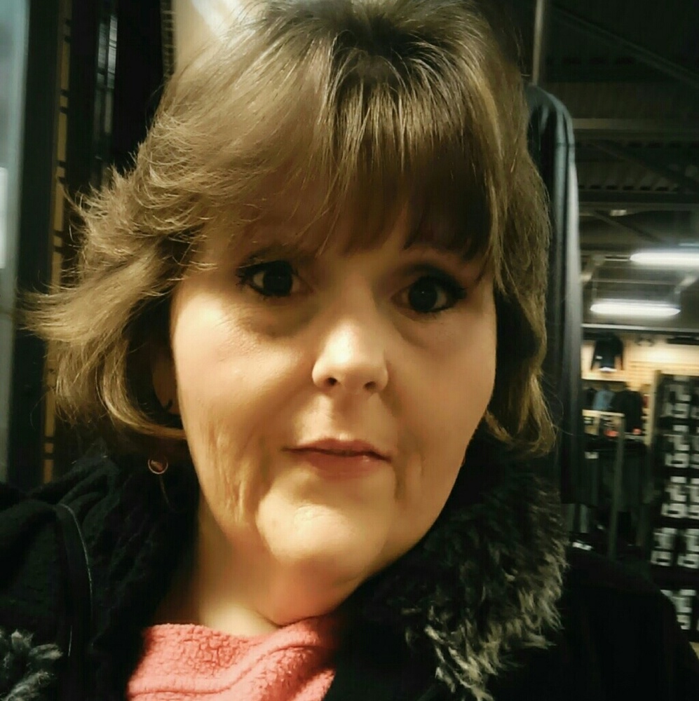 Meet your Posher, Carolyn