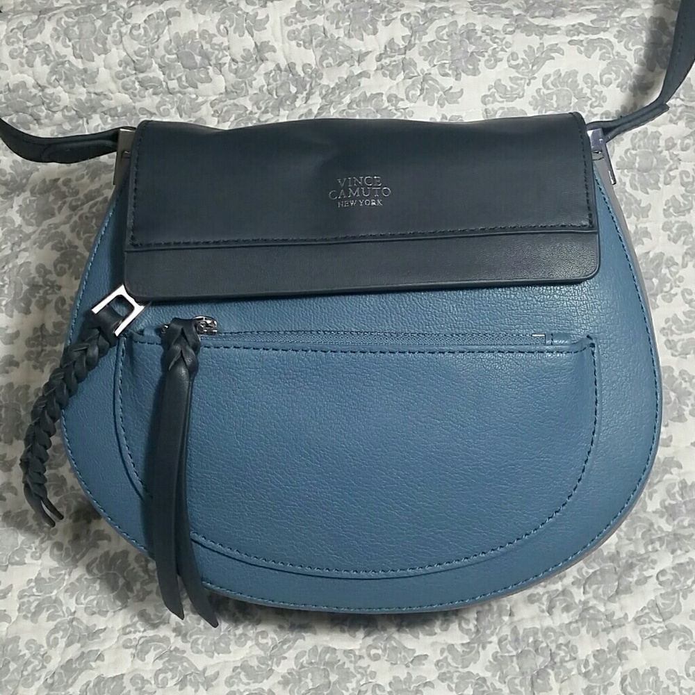 2 hr sale!!  Vince Camuto Purse 
Ayla Crossbody