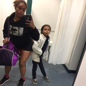 Meet your Posher, Loida