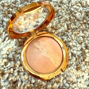 Victoria's Secret bronzer