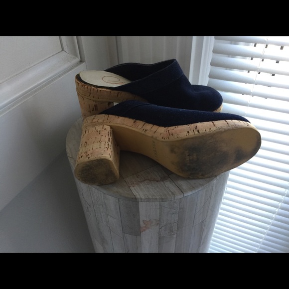 Navy blue suede clogs. - Picture 3 of 3