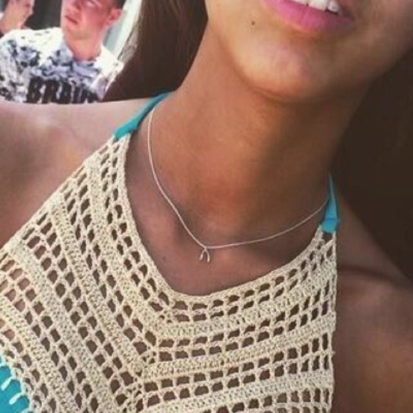  Cute Dainty Wish Bone necklace in color GOLD - Picture 6 of 6